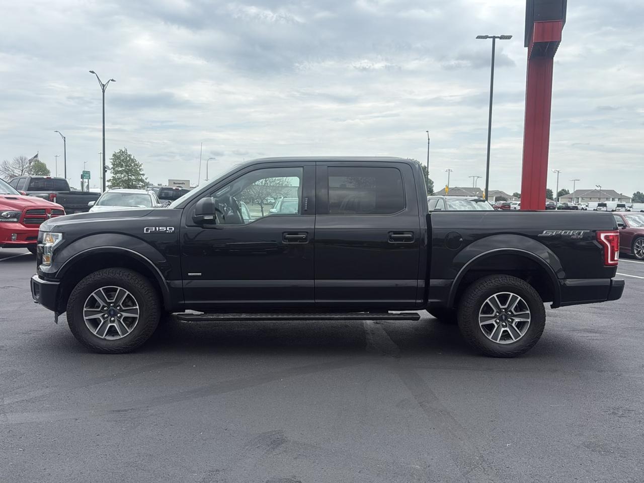 Ford F-150 XL SuperCrew 5.5-ft. Bed 4WD 2015