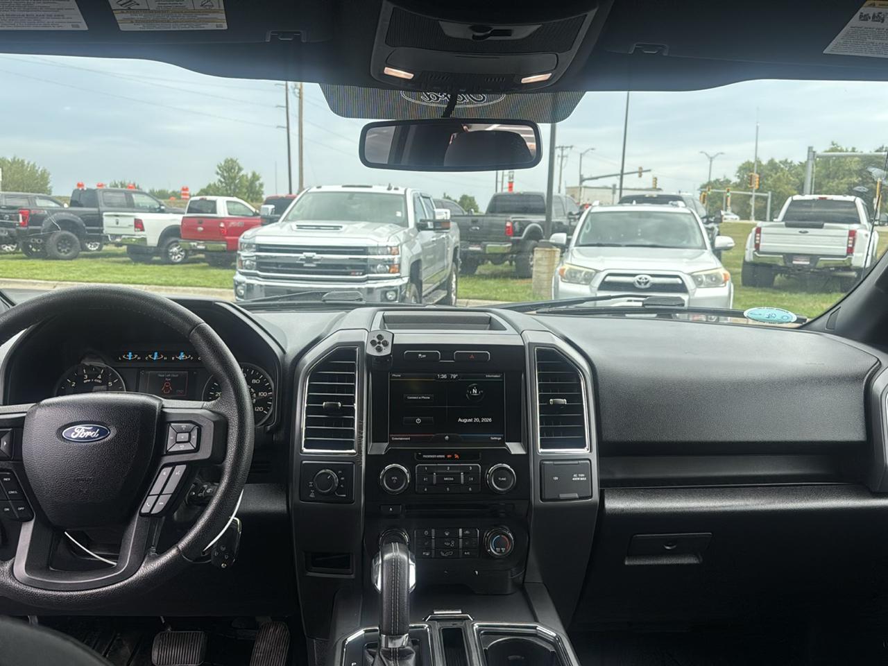 Ford F-150 XL SuperCrew 5.5-ft. Bed 4WD 2015