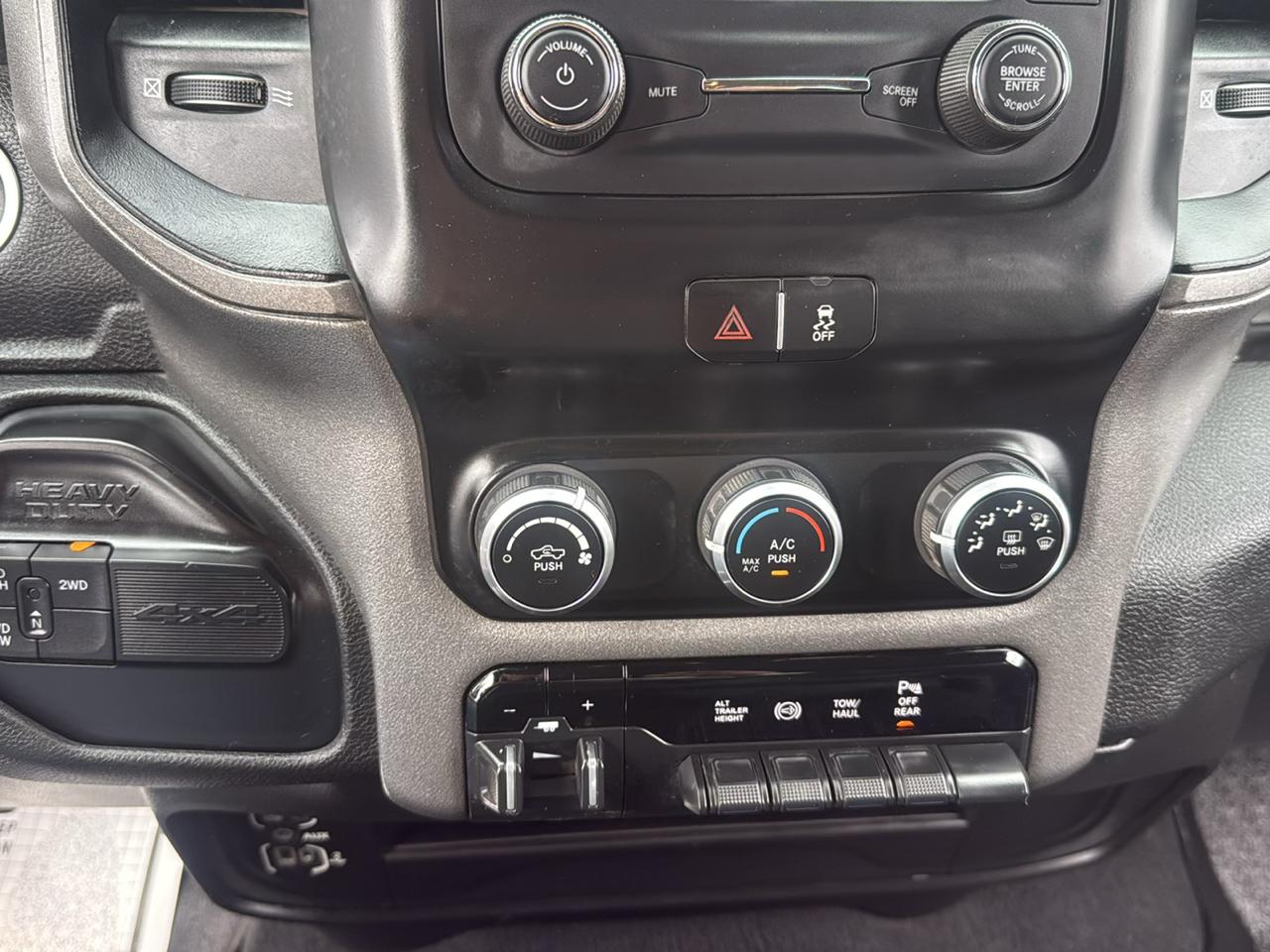 RAM 3500 Tradesman Crew Cab 4WD DRW 2019