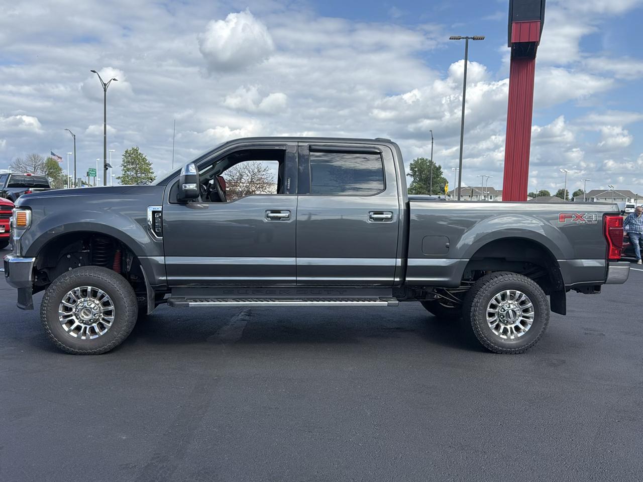 Ford F-250 SD XLT Crew Cab 4WD 2020