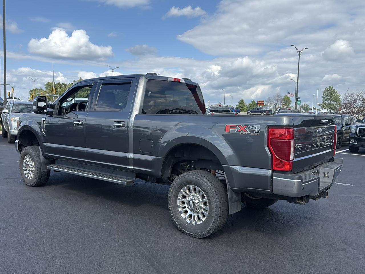 Ford F-250 SD XLT Crew Cab 4WD 2020