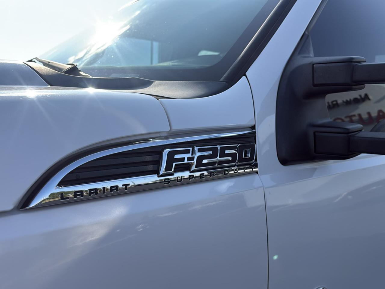 Ford F-250 SD Lariat Crew Cab 4WD 2011