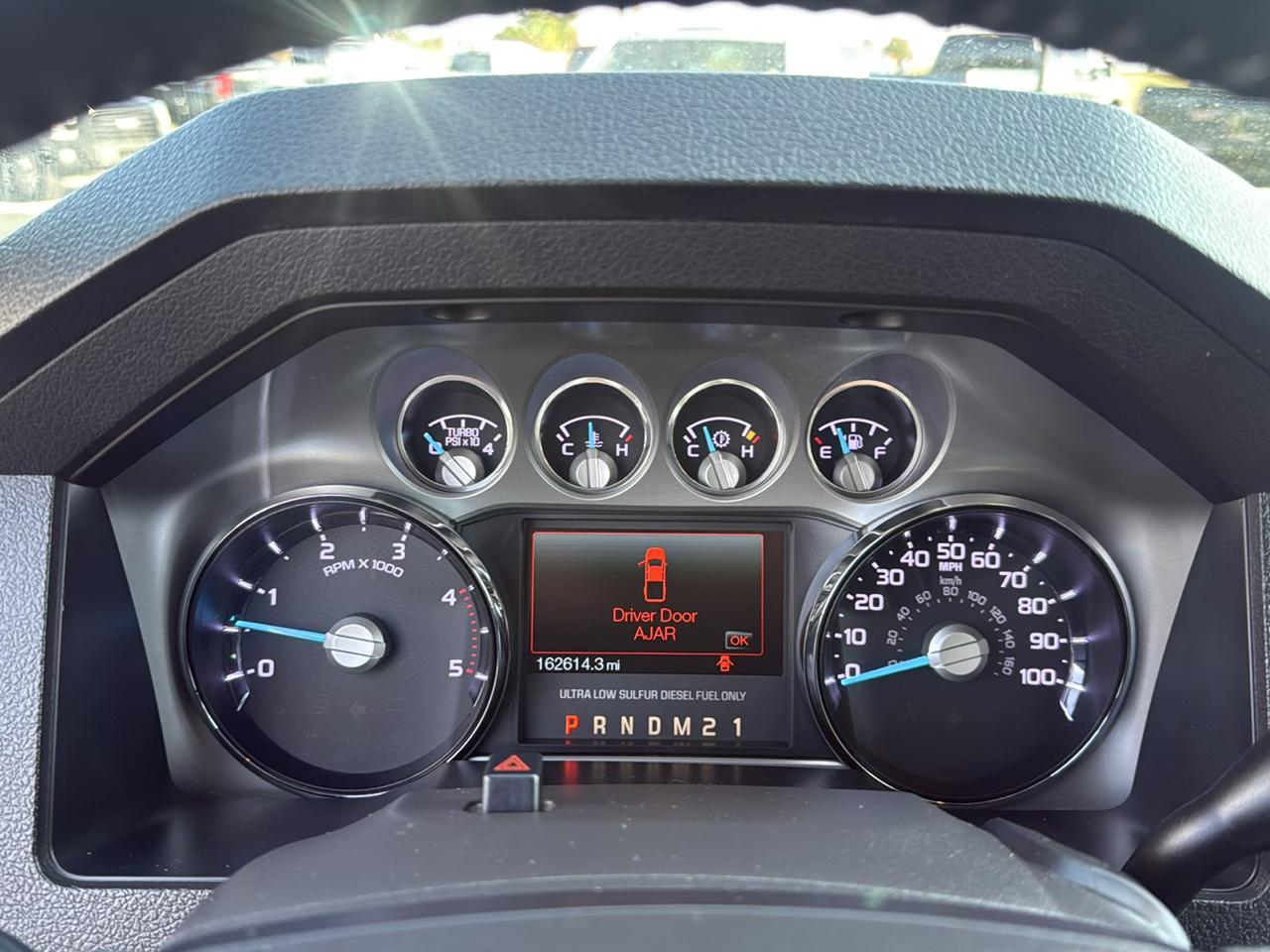 Ford F-250 SD Lariat Crew Cab 4WD 2011