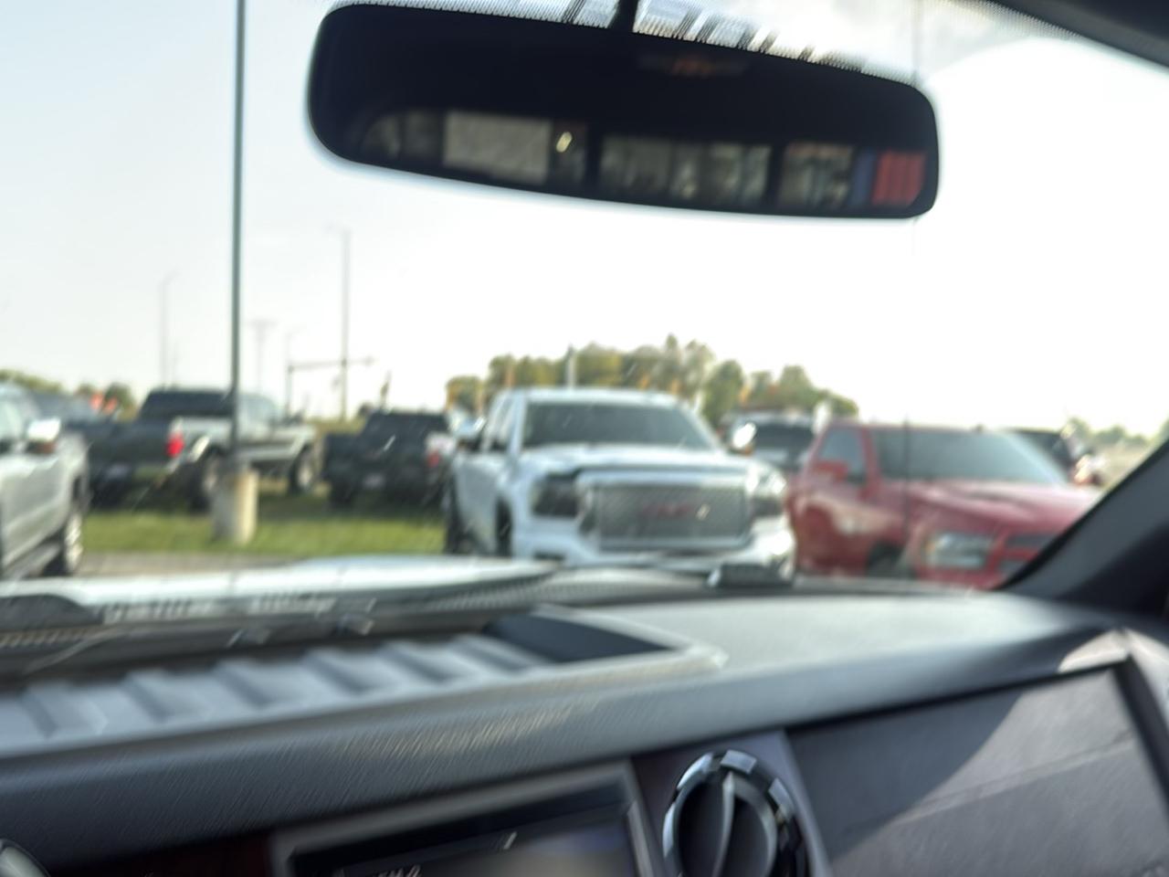 Ford F-250 SD Lariat Crew Cab 4WD 2011