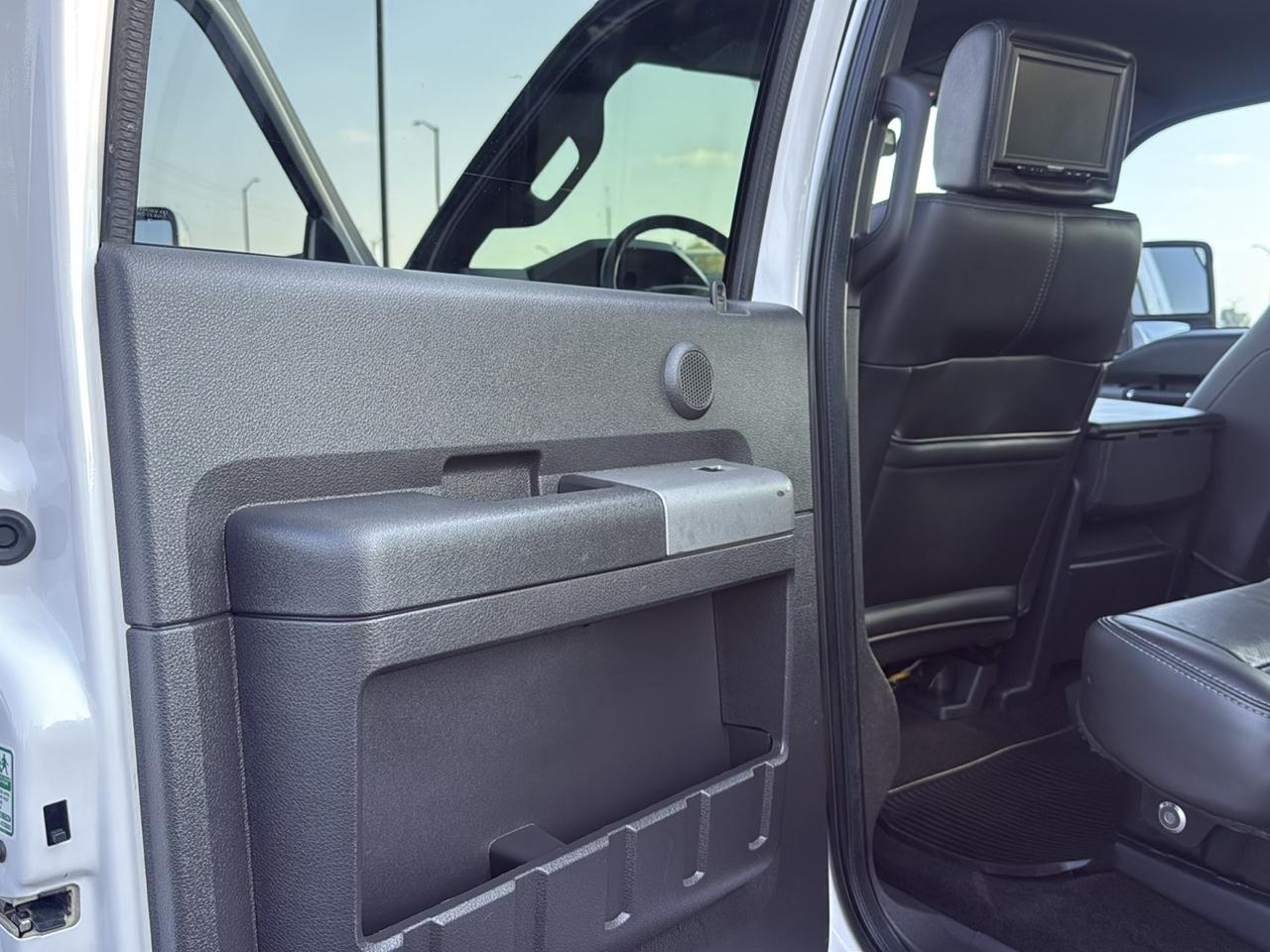 Ford F-250 SD Lariat Crew Cab 4WD 2011
