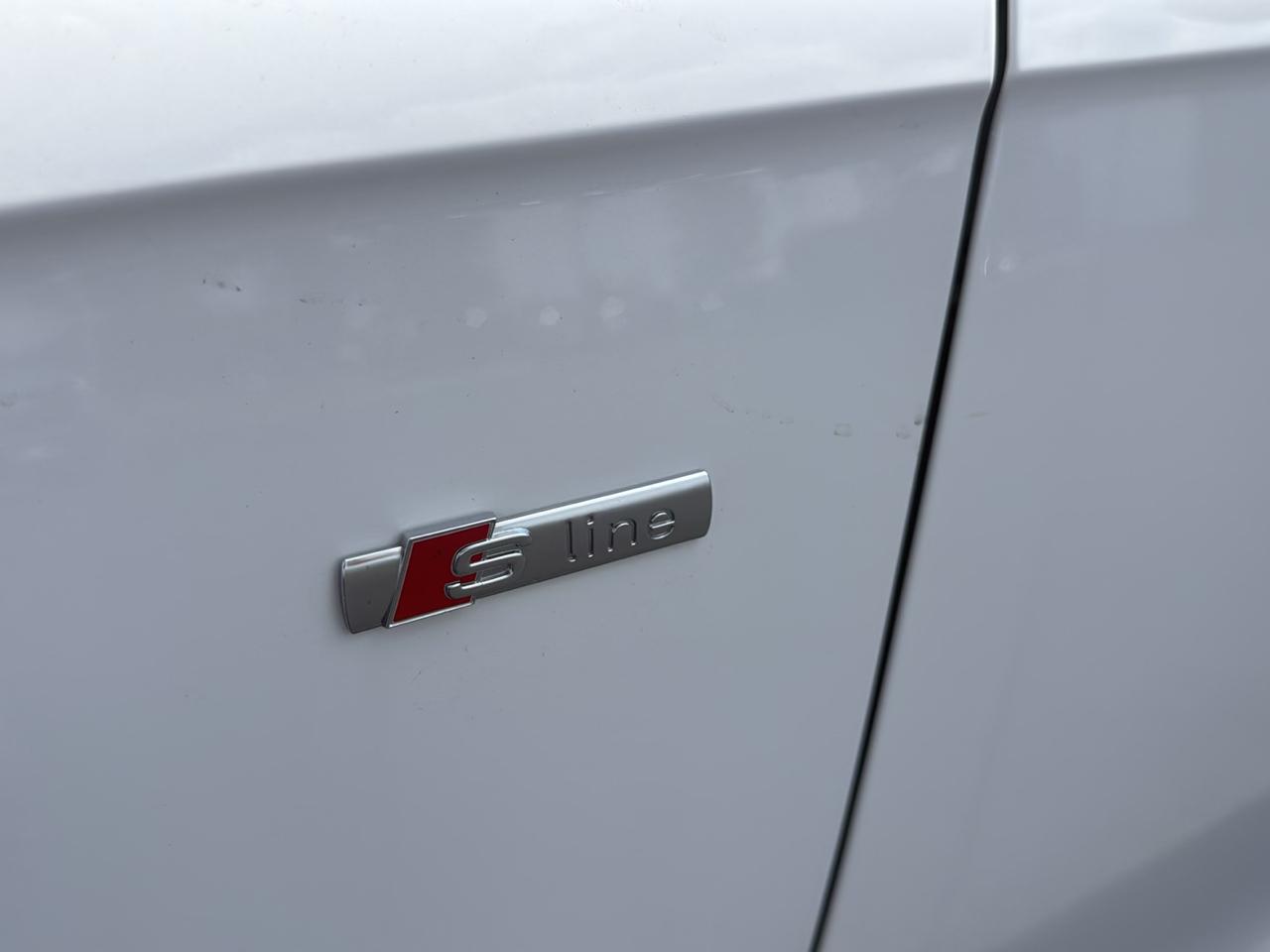 Audi A4 2.0 T Sedan FrontTrak Multitronic 2015