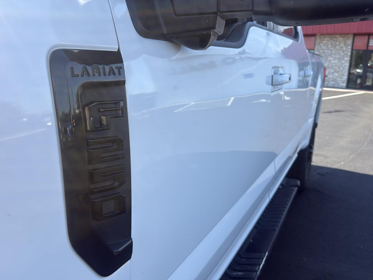 Ford F-250 SD Lariat Crew Cab 4WD 2020
