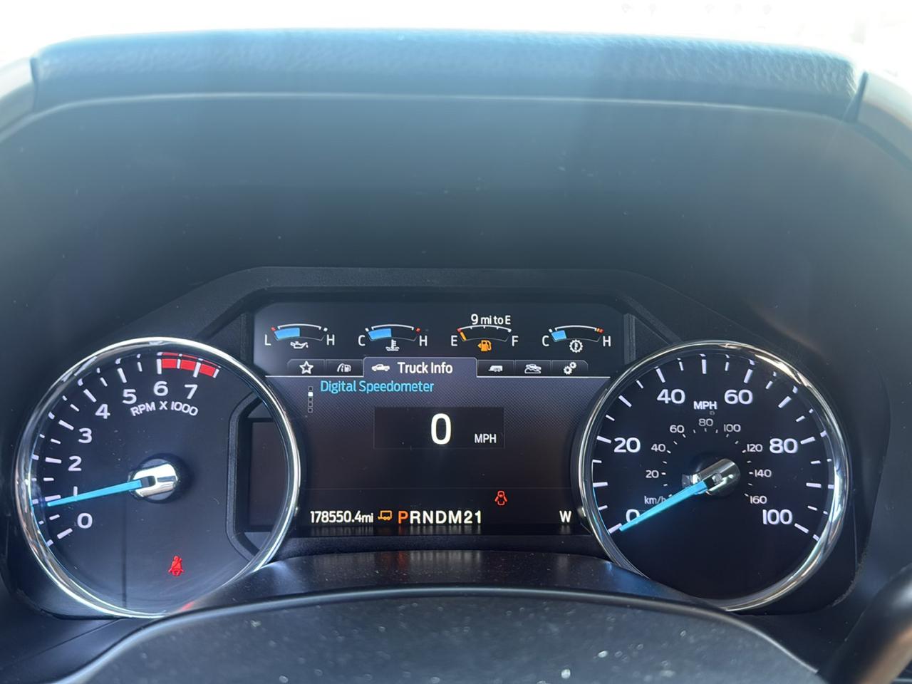 Ford F-250 SD Lariat Crew Cab 4WD 2020