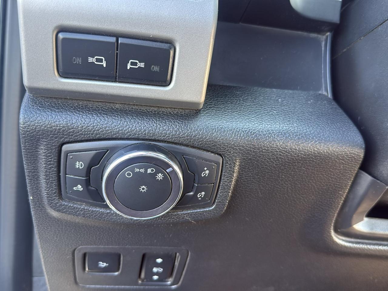 Ford F-250 SD Lariat Crew Cab 4WD 2020