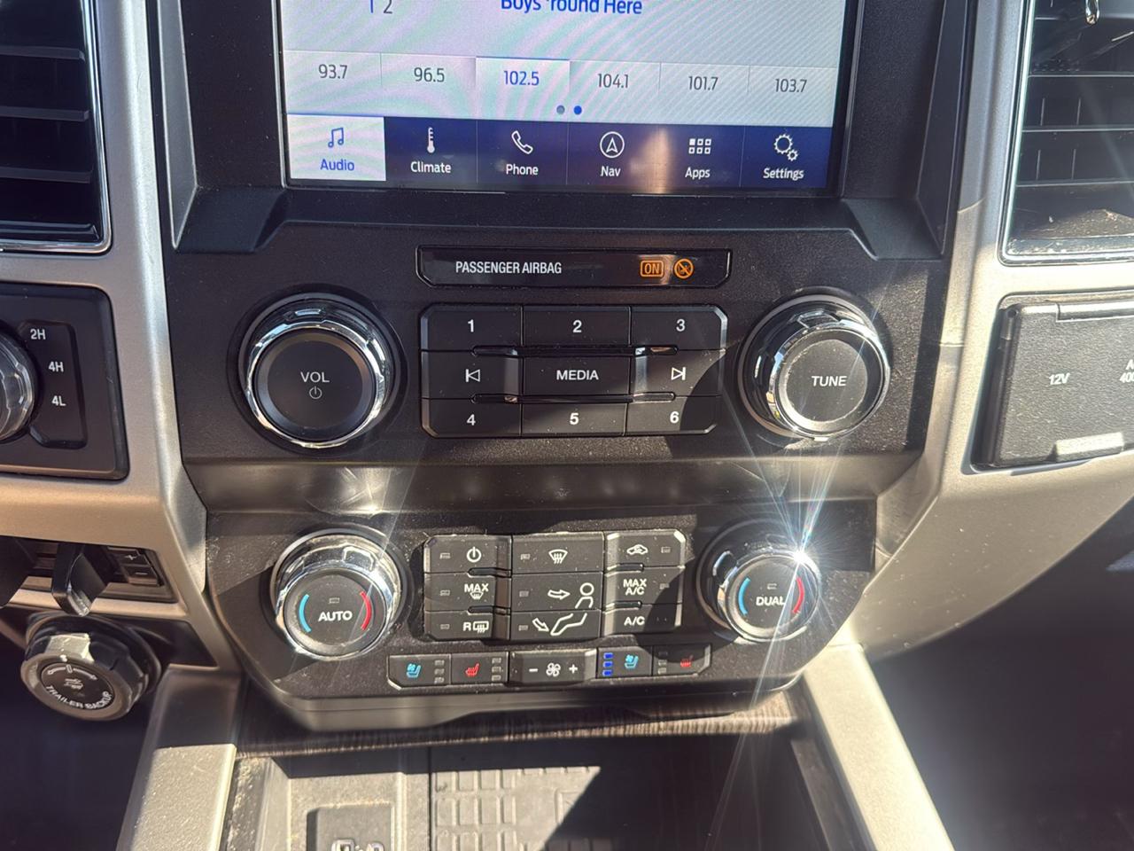 Ford F-250 SD Lariat Crew Cab 4WD 2020