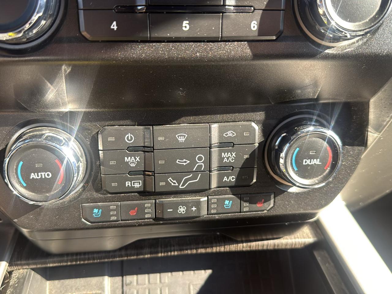 Ford F-250 SD Lariat Crew Cab 4WD 2020