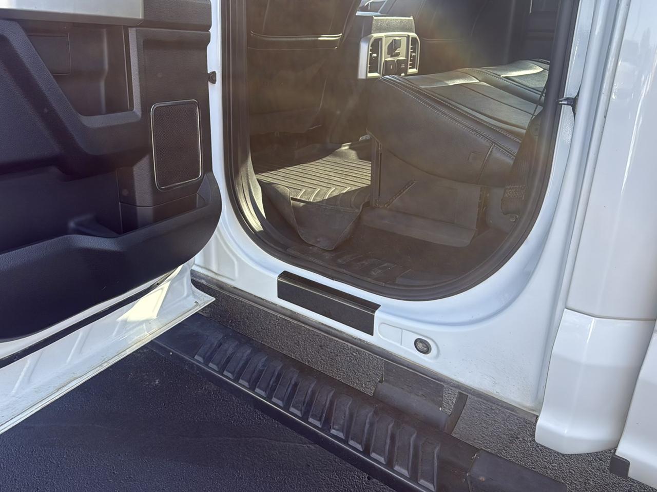 Ford F-250 SD Lariat Crew Cab 4WD 2020
