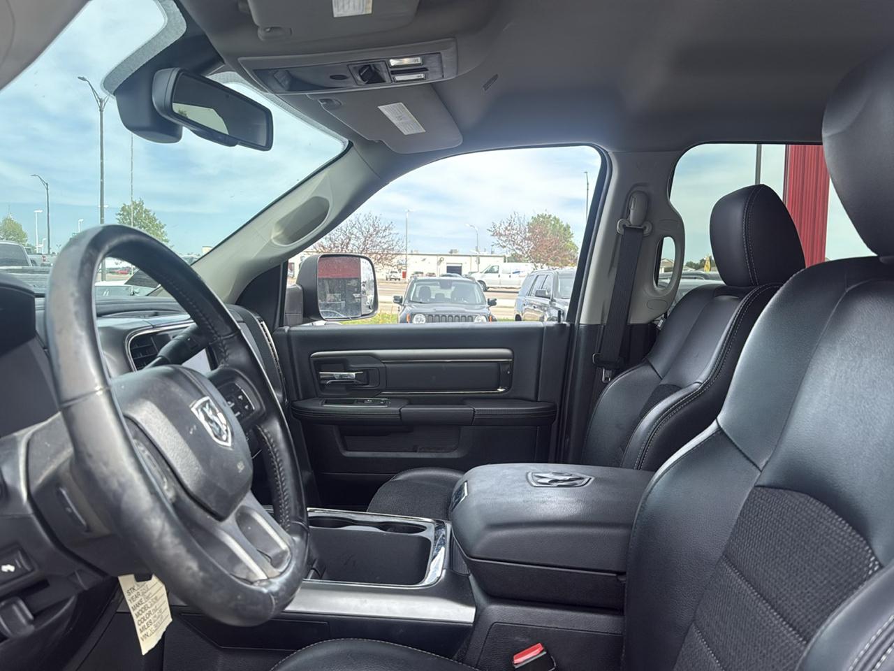 RAM 2500 SLT Crew Cab SWB 4WD 2018