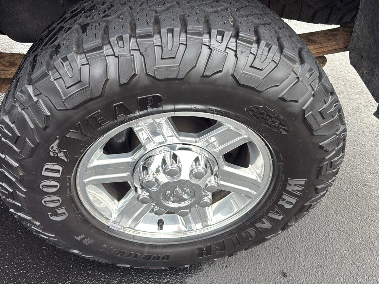 RAM 3500 Laramie Crew Cab 4WD 2011