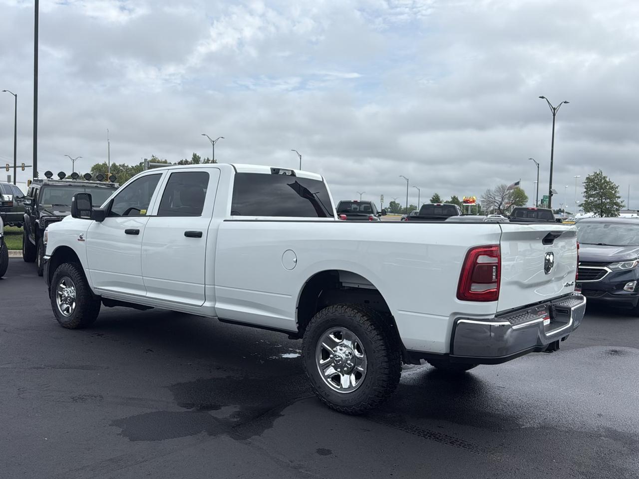 RAM 2500 Tradesman Crew Cab LWB 4WD 2024