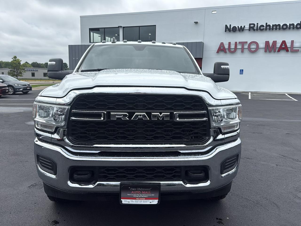 RAM 2500 Tradesman Crew Cab LWB 4WD 2024