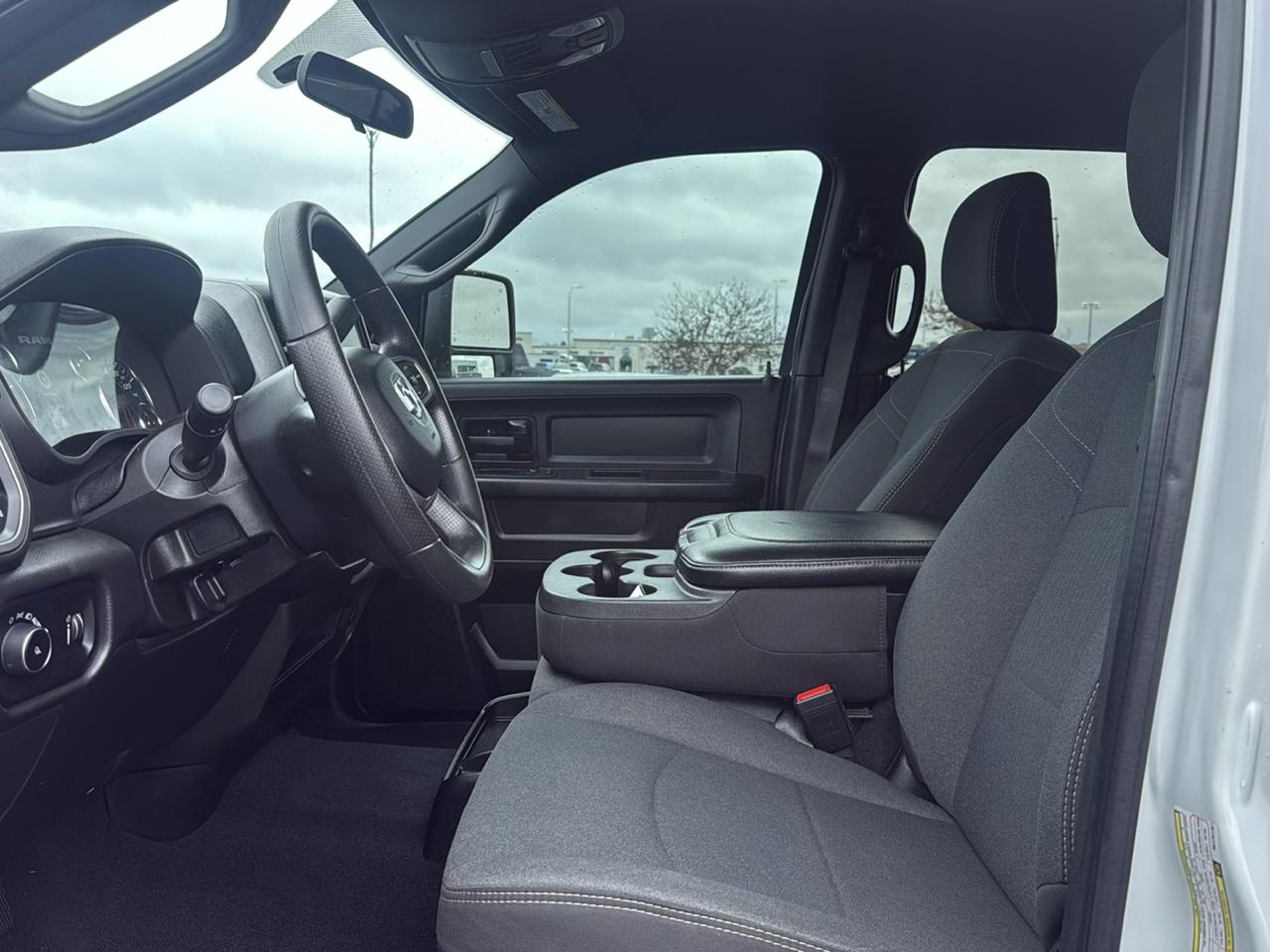 RAM 2500 Tradesman Crew Cab LWB 4WD 2024