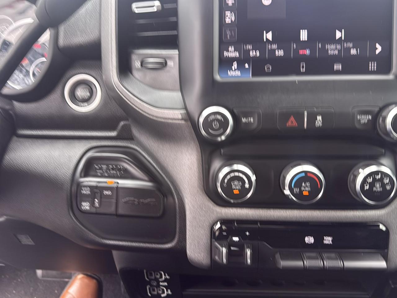 RAM 2500 Tradesman Crew Cab LWB 4WD 2024