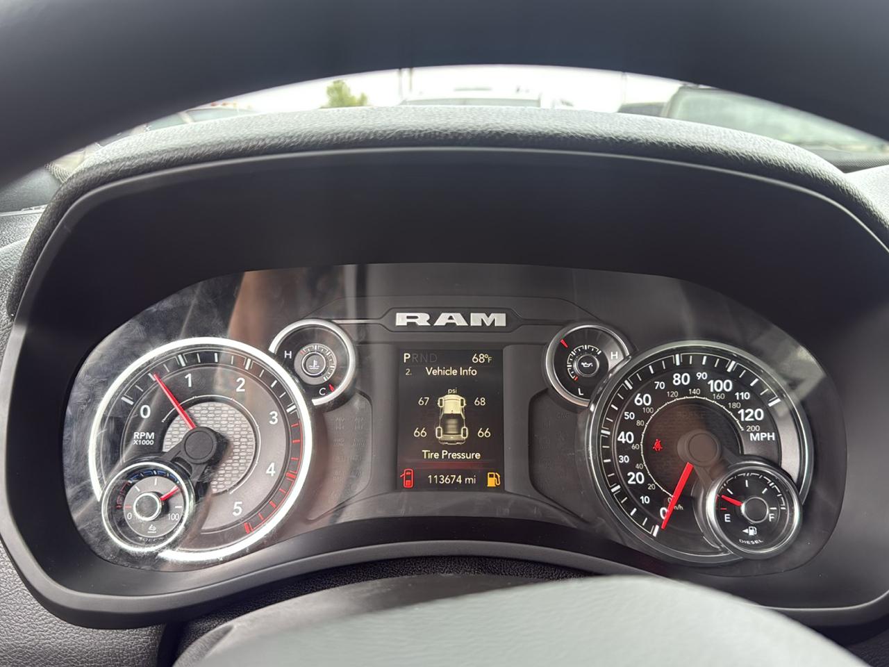 RAM 2500 Tradesman Crew Cab LWB 4WD 2024