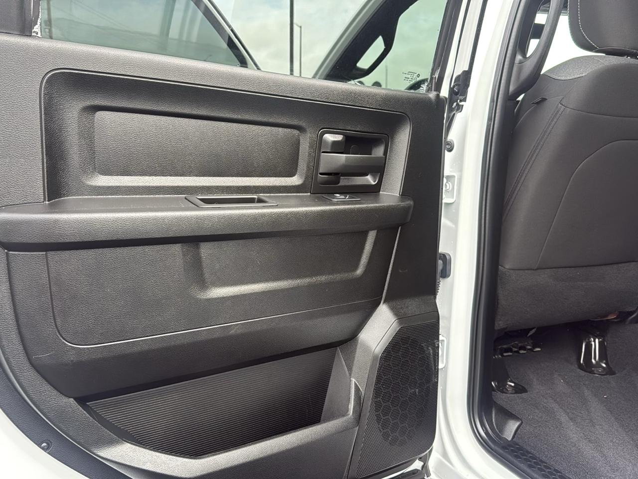RAM 2500 Tradesman Crew Cab LWB 4WD 2024