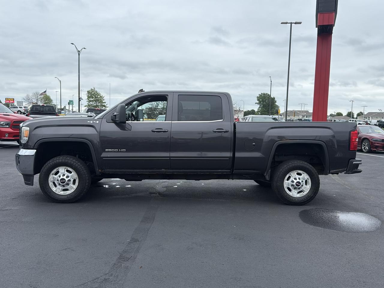 GMC Sierra 2500HD SLE Crew Cab 4WD 2015