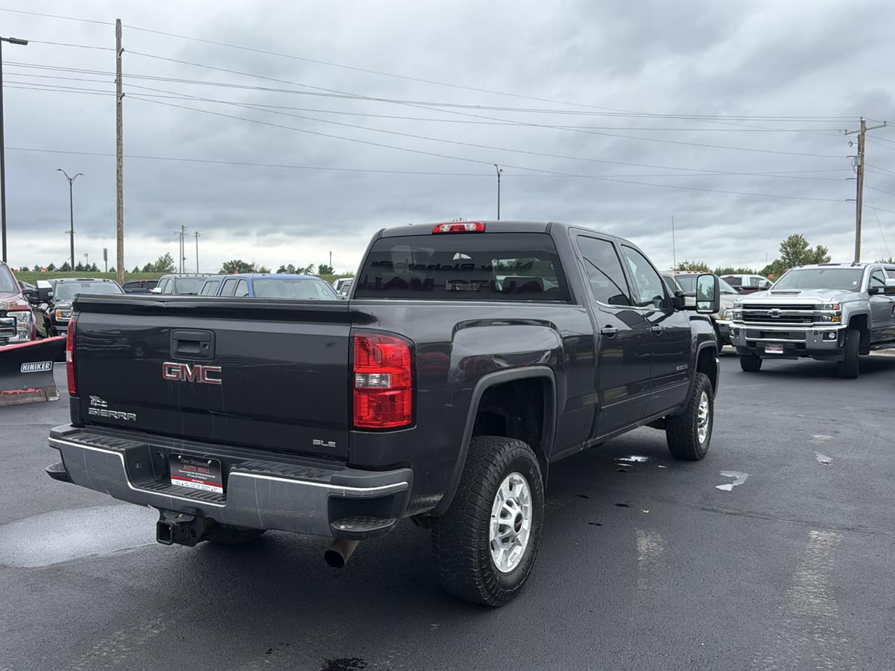 GMC Sierra 2500HD SLE Crew Cab 4WD 2015