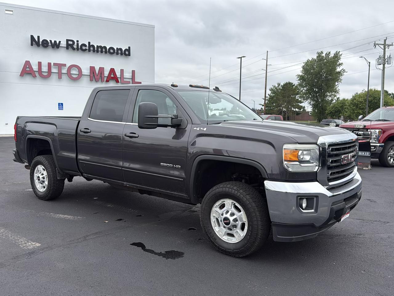 GMC Sierra 2500HD SLE Crew Cab 4WD 2015