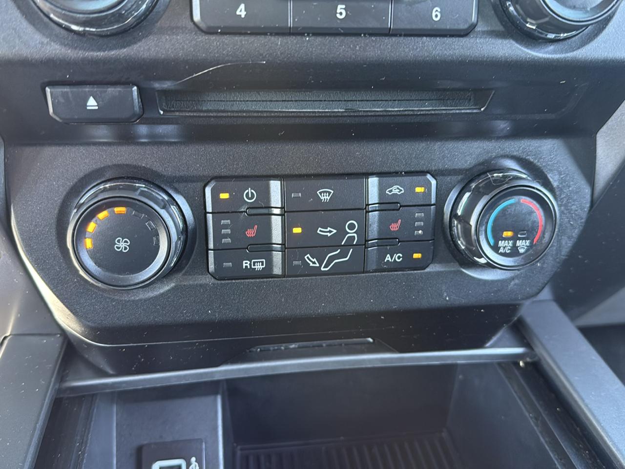 Ford F-250 SD XLT Crew Cab 4WD 2017