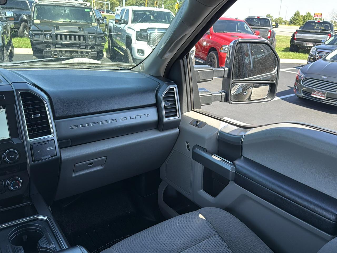 Ford F-250 SD XLT Crew Cab 4WD 2017