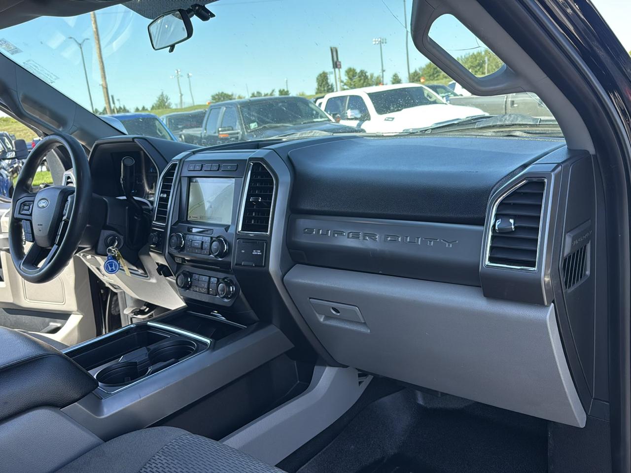 Ford F-250 SD XLT Crew Cab 4WD 2017