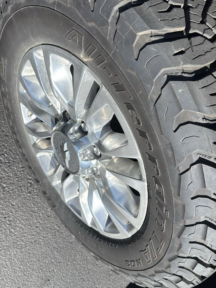 Chevrolet Silverado 3500HD High Country Crew Cab 4WD 2022