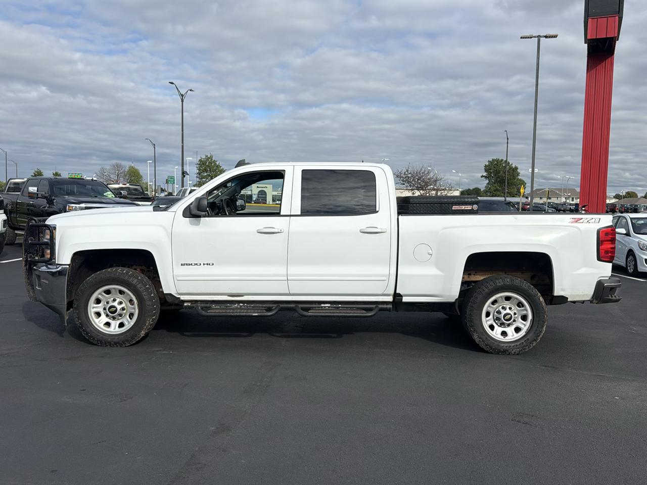 Chevrolet Silverado 2500HD LT Crew Cab Short Box 4WD 2019