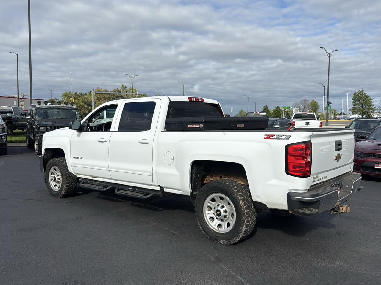 Chevrolet Silverado 2500HD LT Crew Cab Short Box 4WD 2019