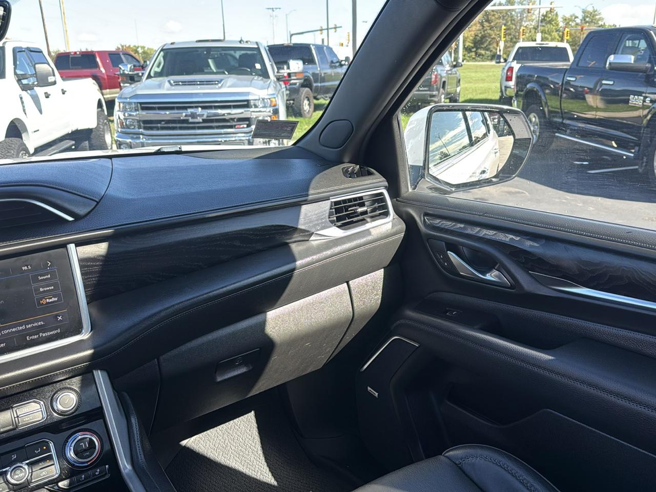GMC Yukon Denali 4WD 2021