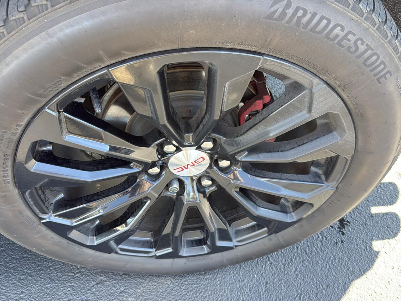 GMC Yukon Denali 4WD 2021