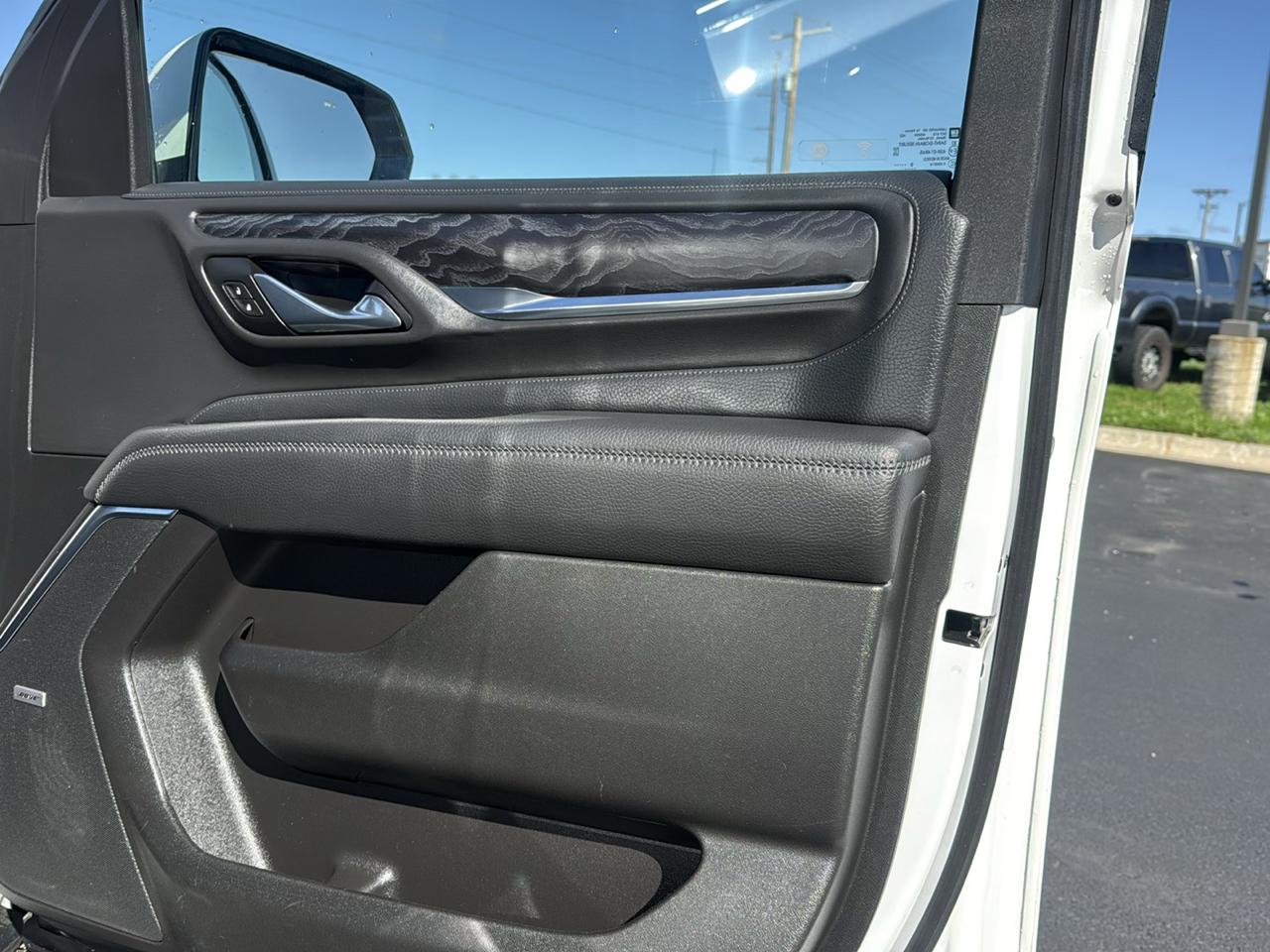 GMC Yukon Denali 4WD 2021