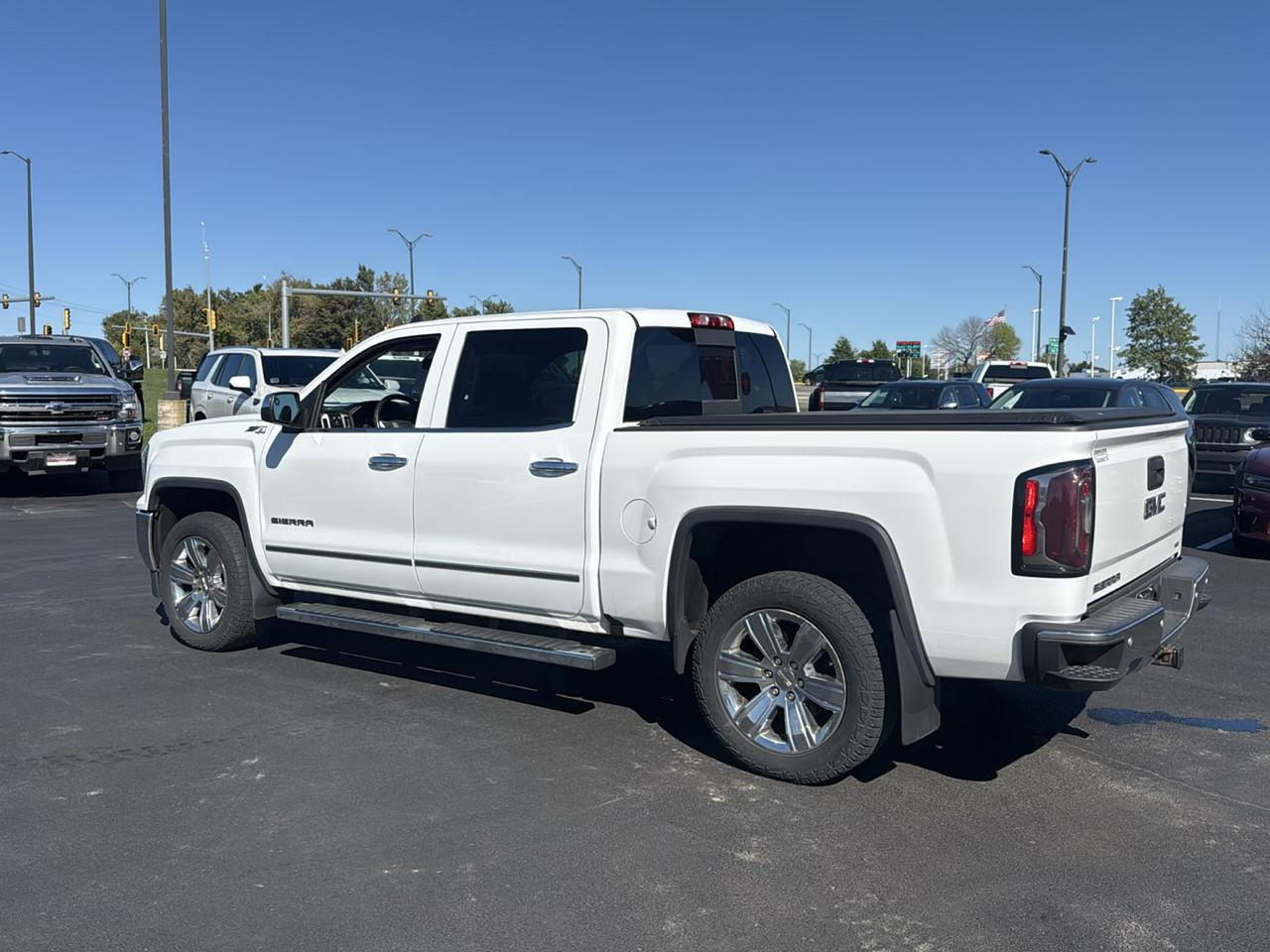 GMC Sierra 1500 SLT Crew Cab Short Box 4WD 2016