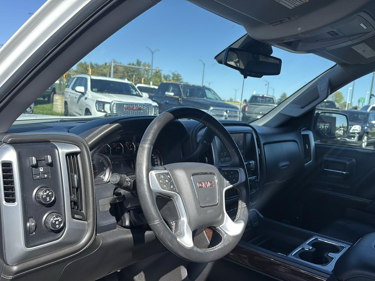 GMC Sierra 1500 SLT Crew Cab Short Box 4WD 2016