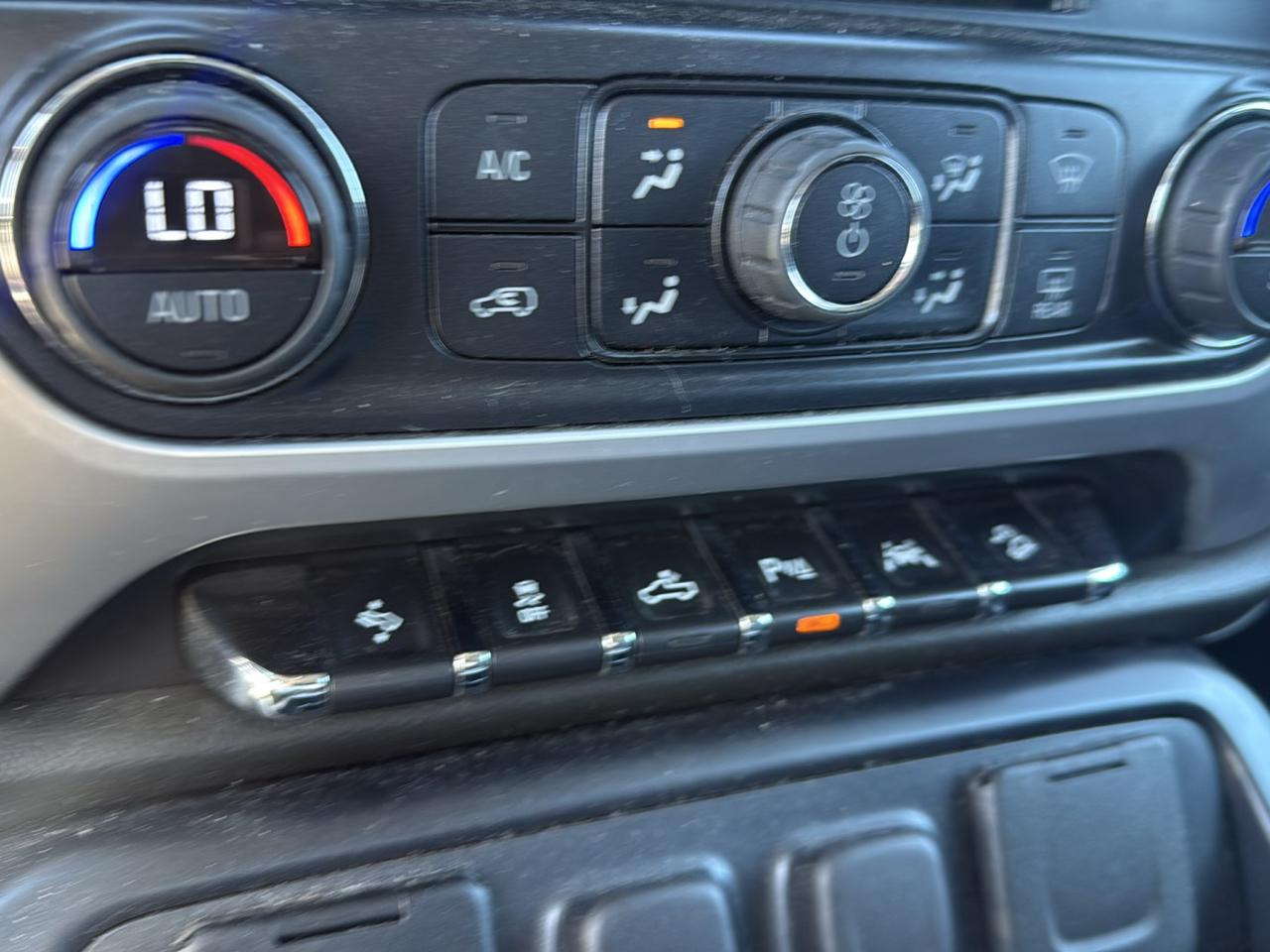 GMC Sierra 1500 SLT Crew Cab Short Box 4WD 2016