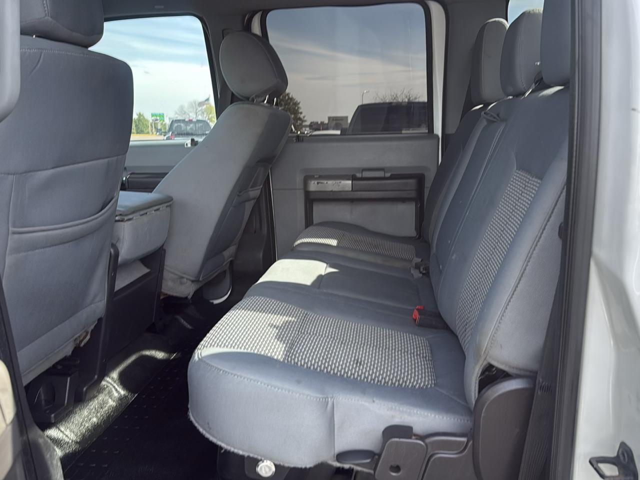 Ford F-450 SD XLT Crew Cab DRW 4WD 2015