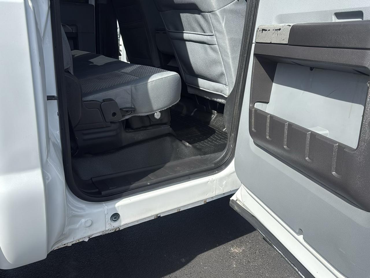 Ford F-450 SD XLT Crew Cab DRW 4WD 2015