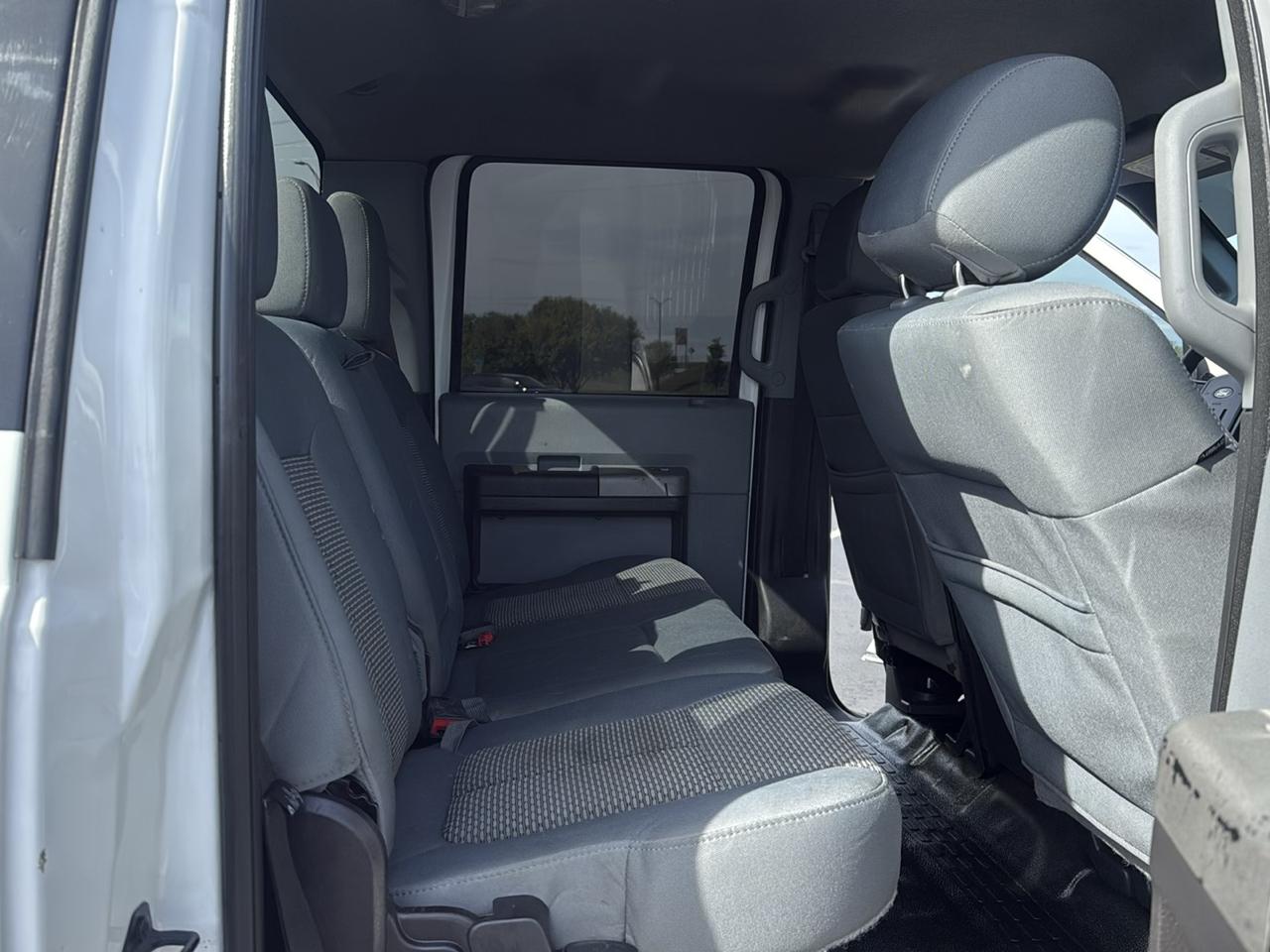 Ford F-450 SD XLT Crew Cab DRW 4WD 2015