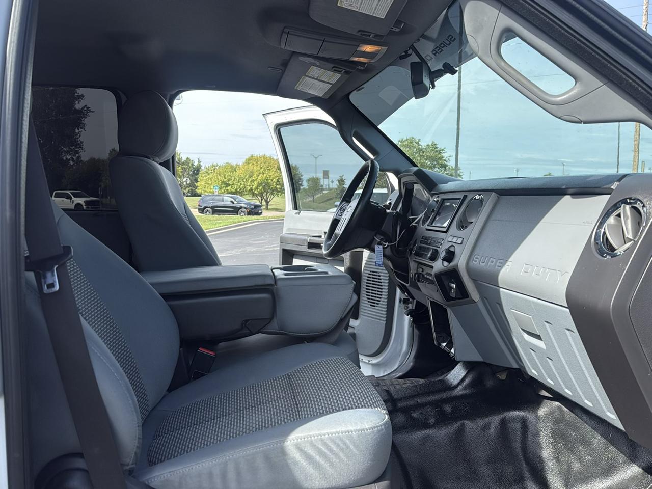 Ford F-450 SD XLT Crew Cab DRW 4WD 2015
