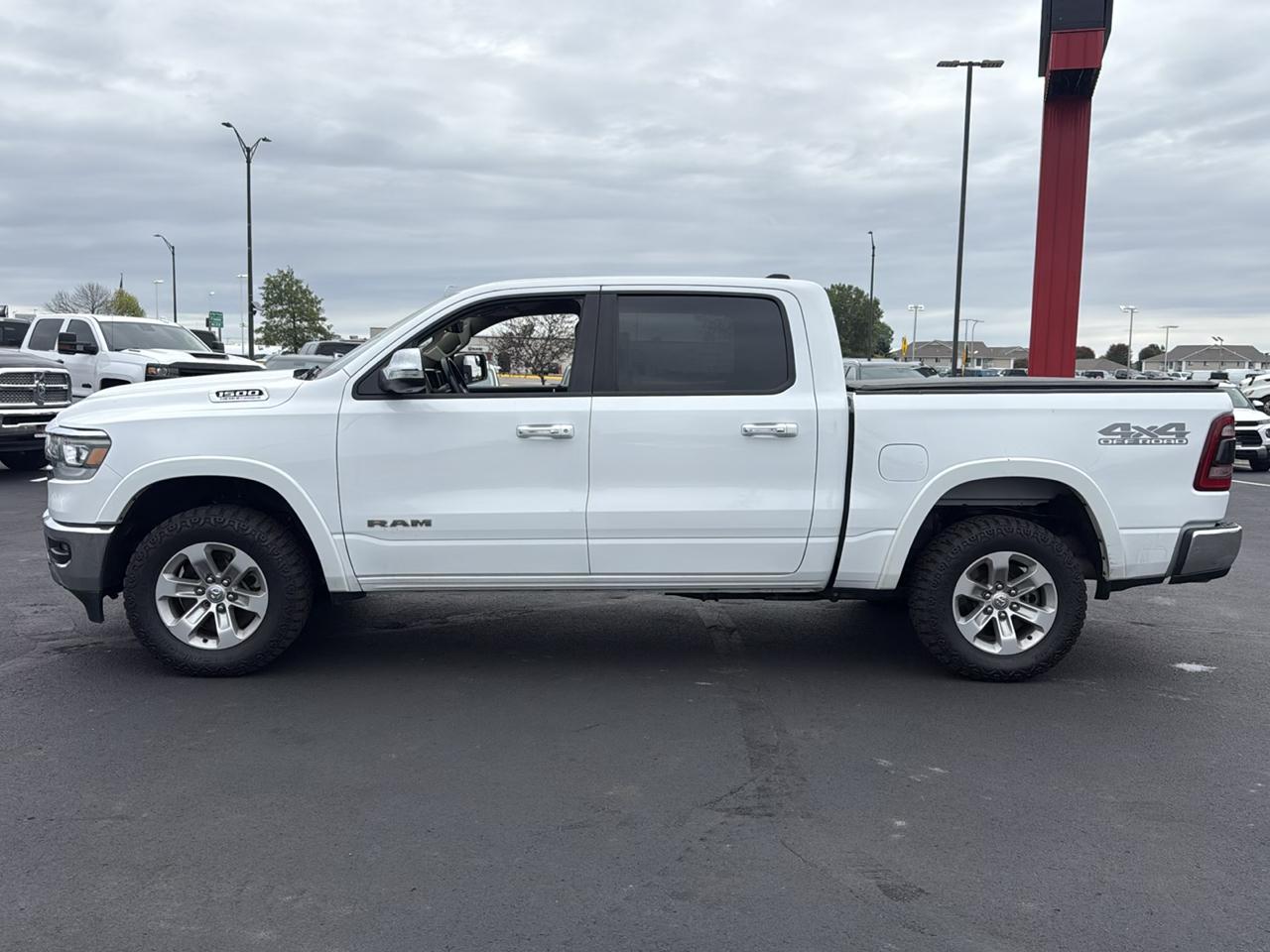 RAM 1500 Laramie Crew Cab SWB 4WD 2021