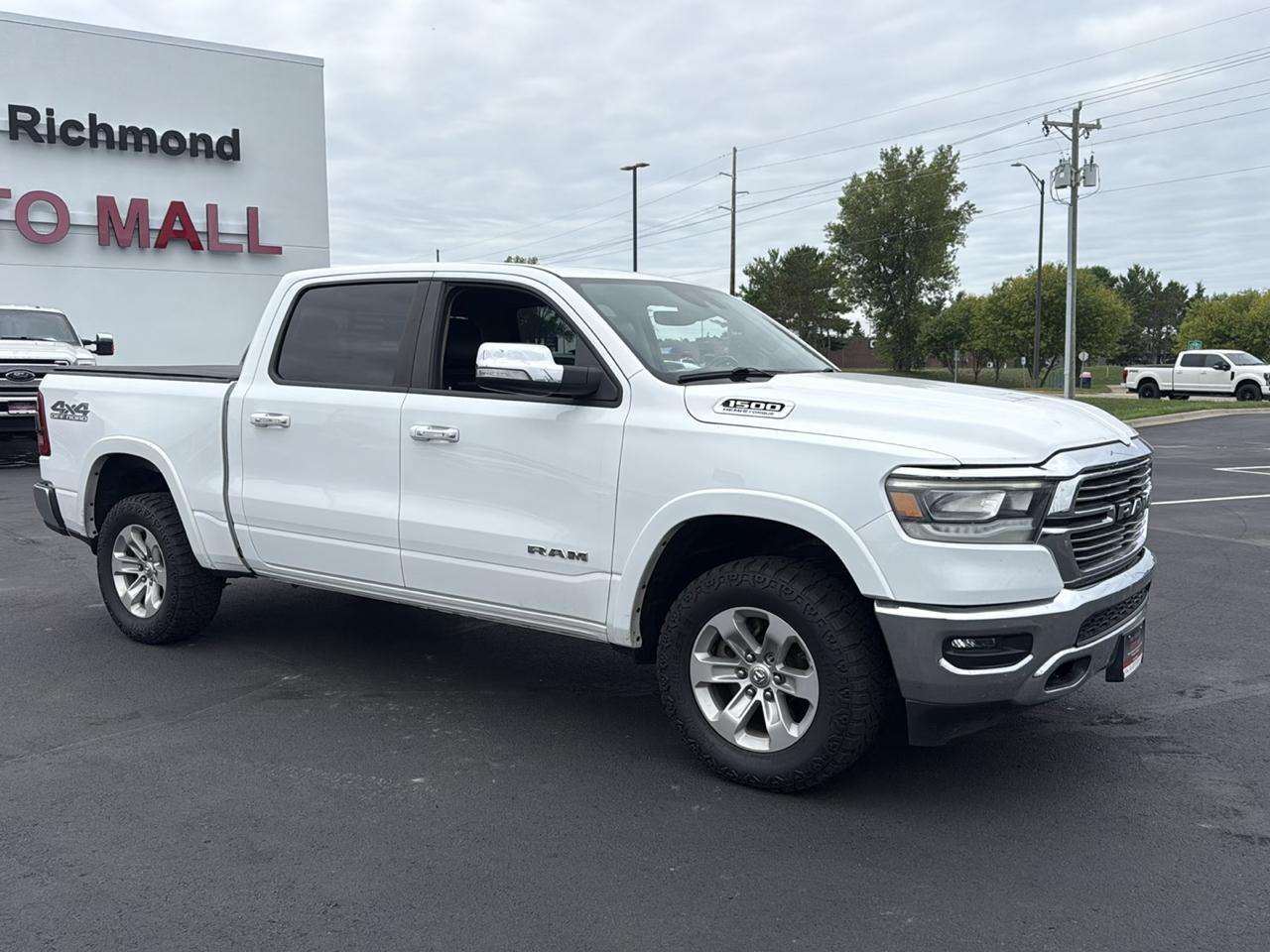 RAM 1500 Laramie Crew Cab SWB 4WD 2021