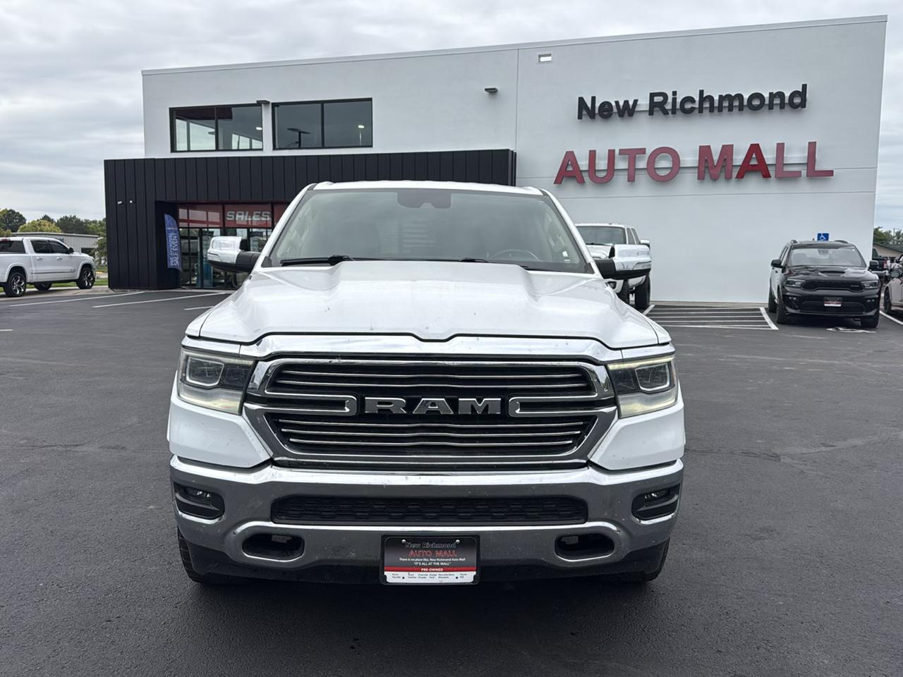 RAM 1500 Laramie Crew Cab SWB 4WD 2021