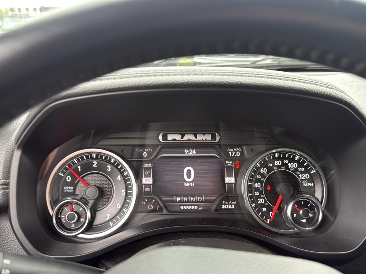 RAM 1500 Laramie Crew Cab SWB 4WD 2021