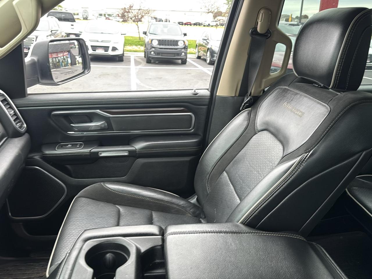 RAM 1500 Laramie Crew Cab SWB 4WD 2021