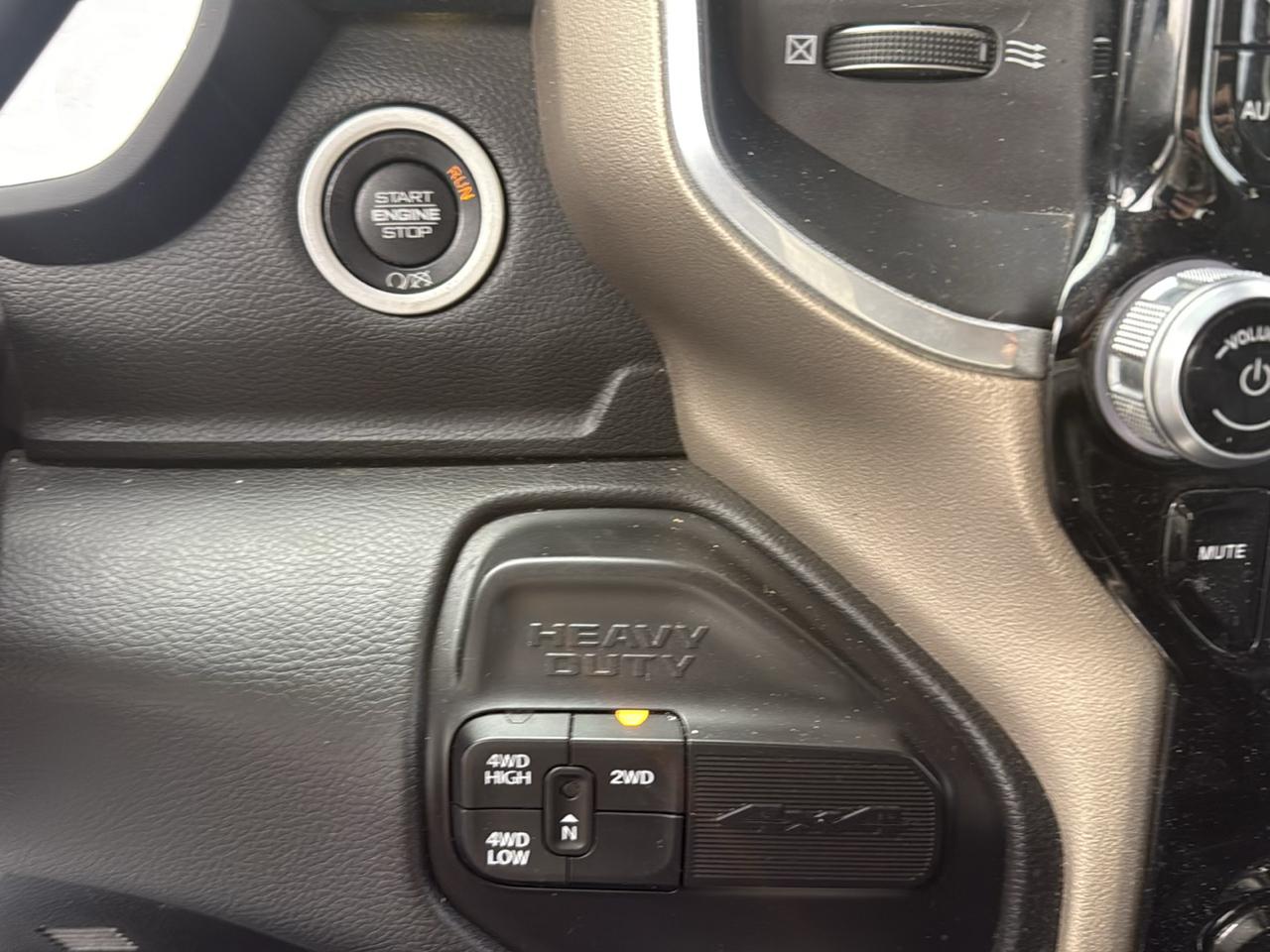 RAM 3500 Laramie Crew Cab LWB 4WD DRW 2020