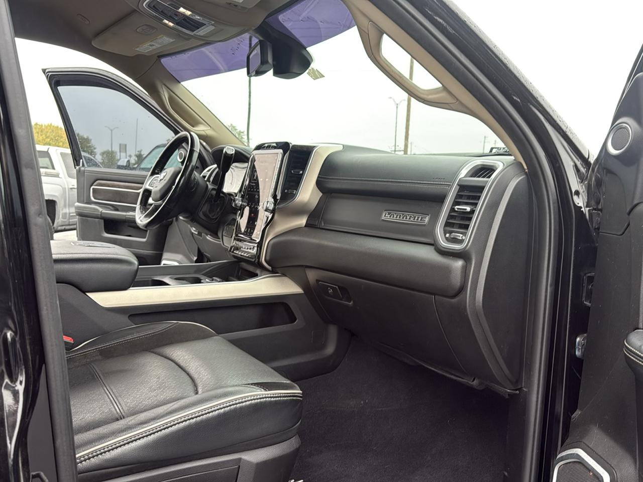 RAM 3500 Laramie Crew Cab LWB 4WD DRW 2020